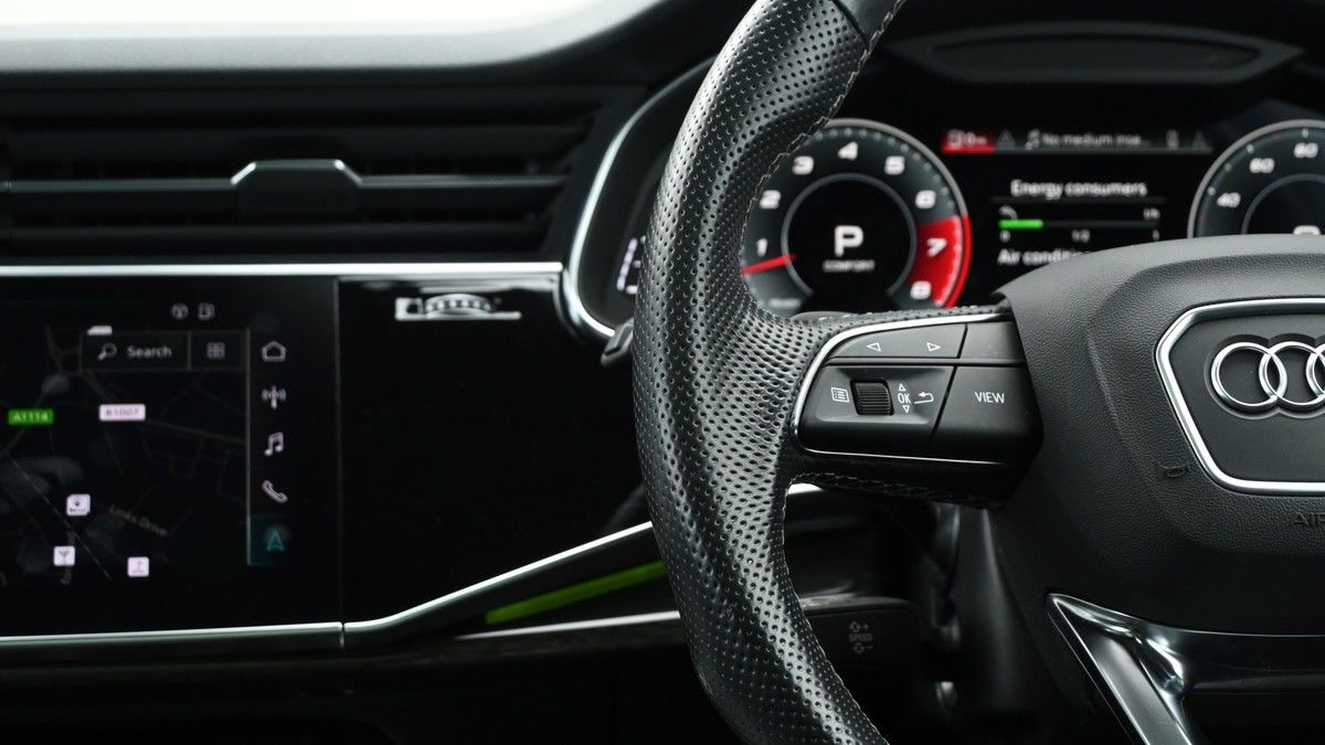 Audi Q7 Image 15