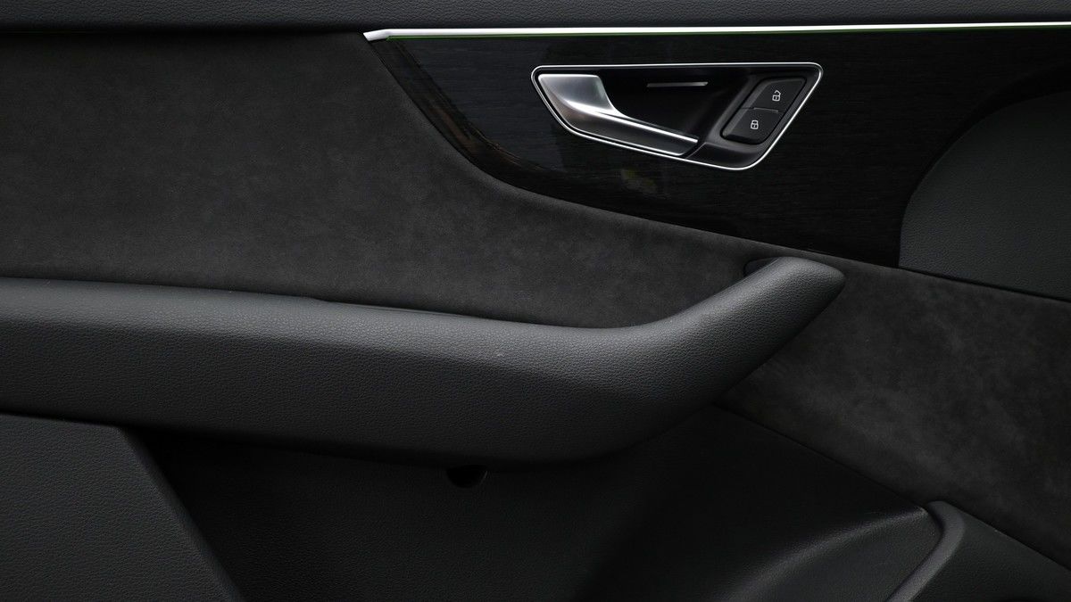 Audi Q7 Image 13
