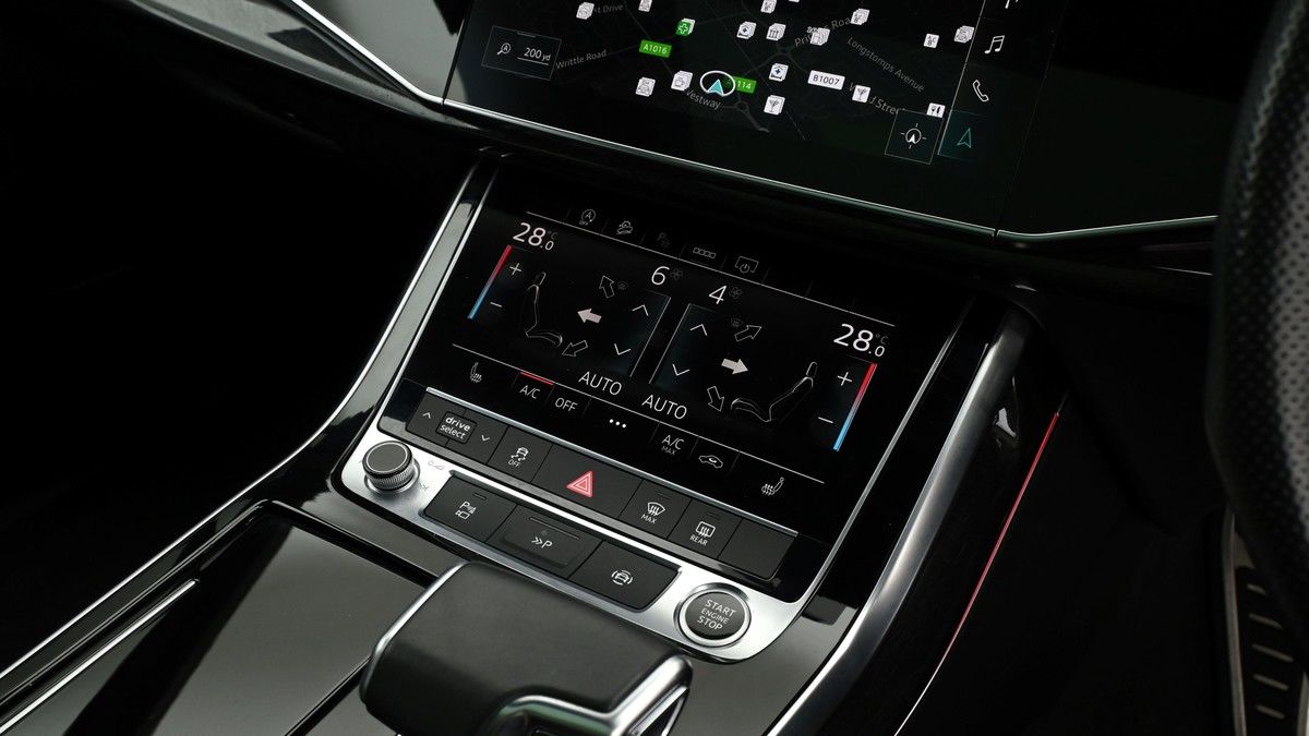 Audi Q7 Image 12