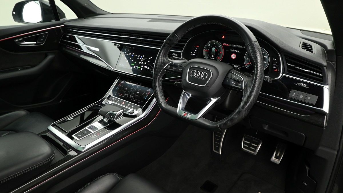Audi Q7 Image 3