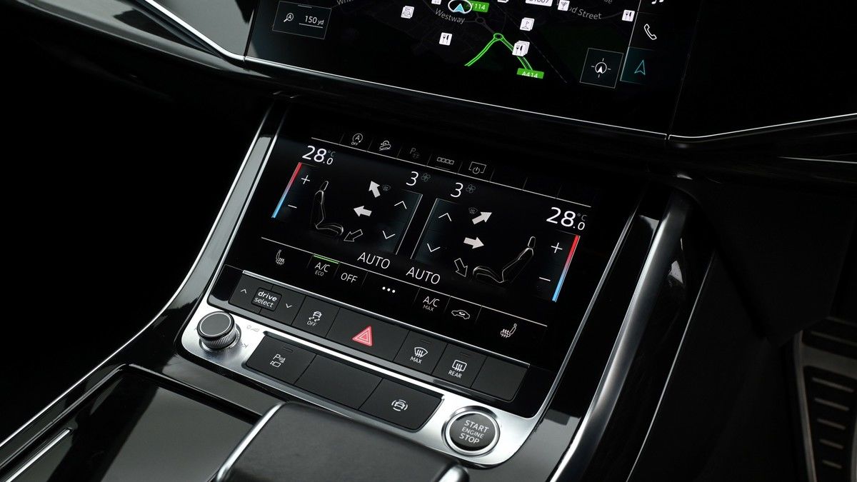 Audi Q7 Image 11