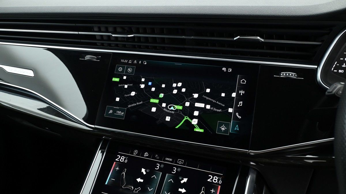 Audi Q7 Image 10