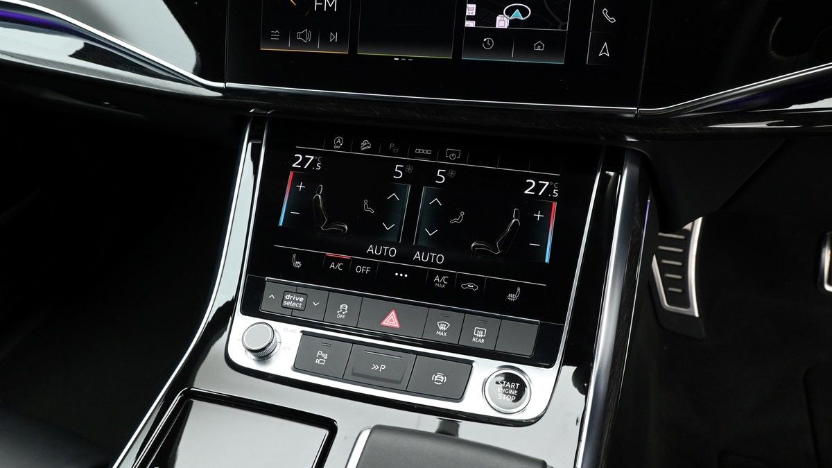 Audi Q7 Image 12