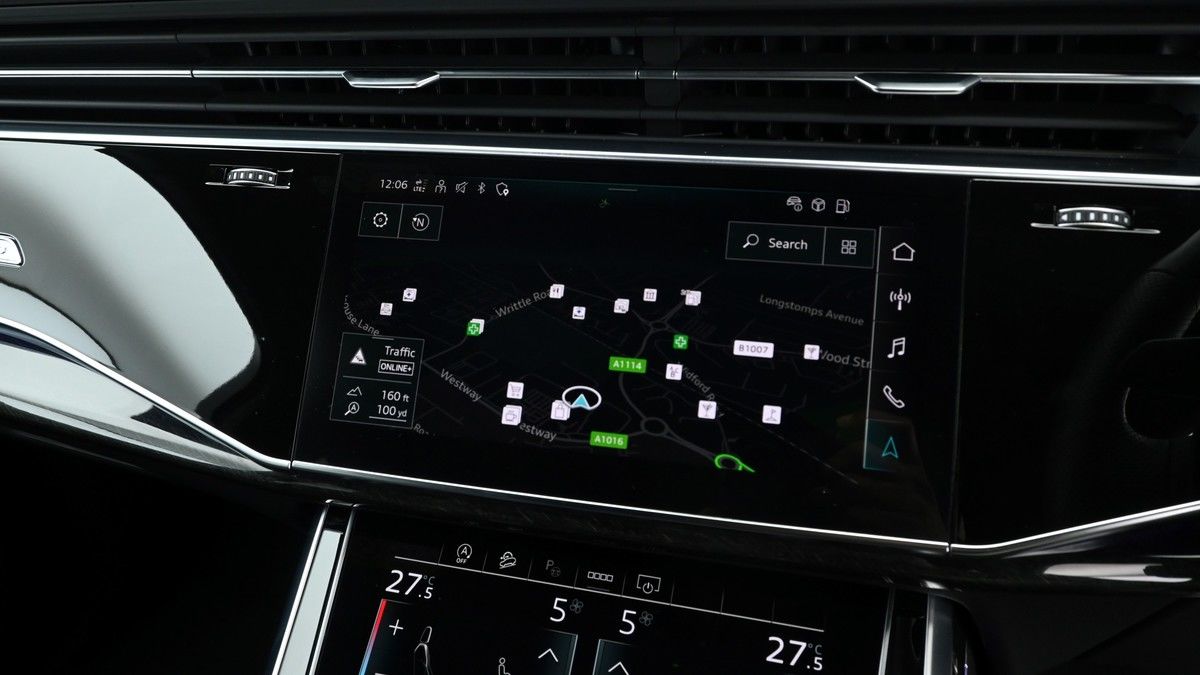 Audi Q7 Image 11