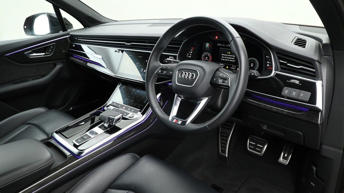 Audi Q7 Image 3