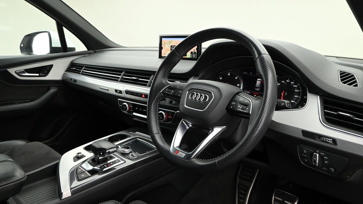 Audi Q7 Image 3