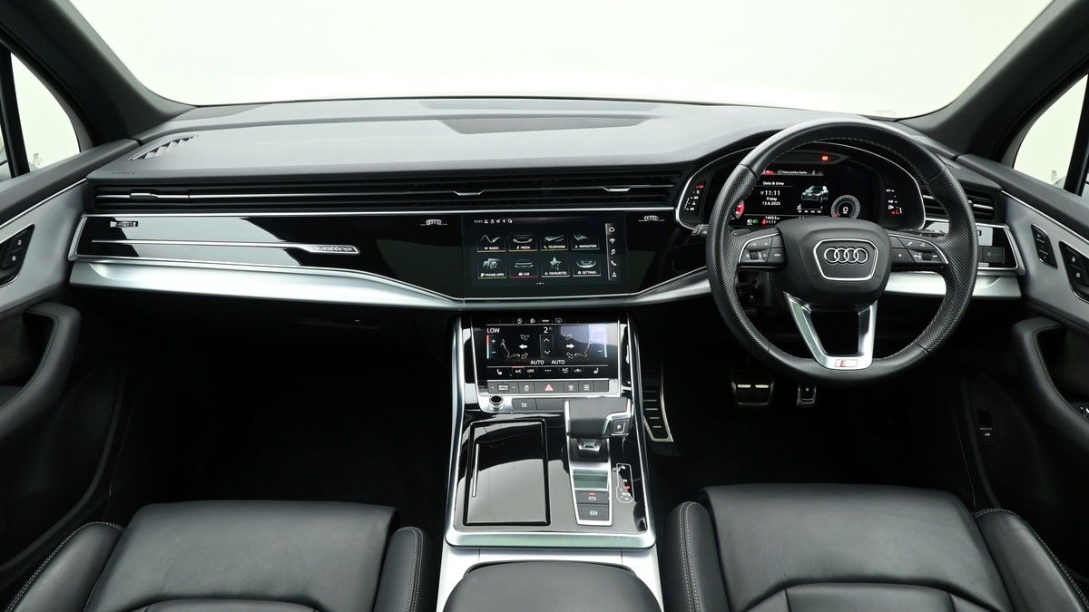 Audi Q7 Image 14