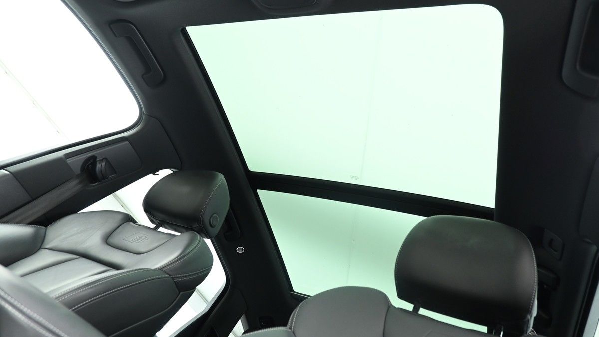 Audi Q7 Image 2