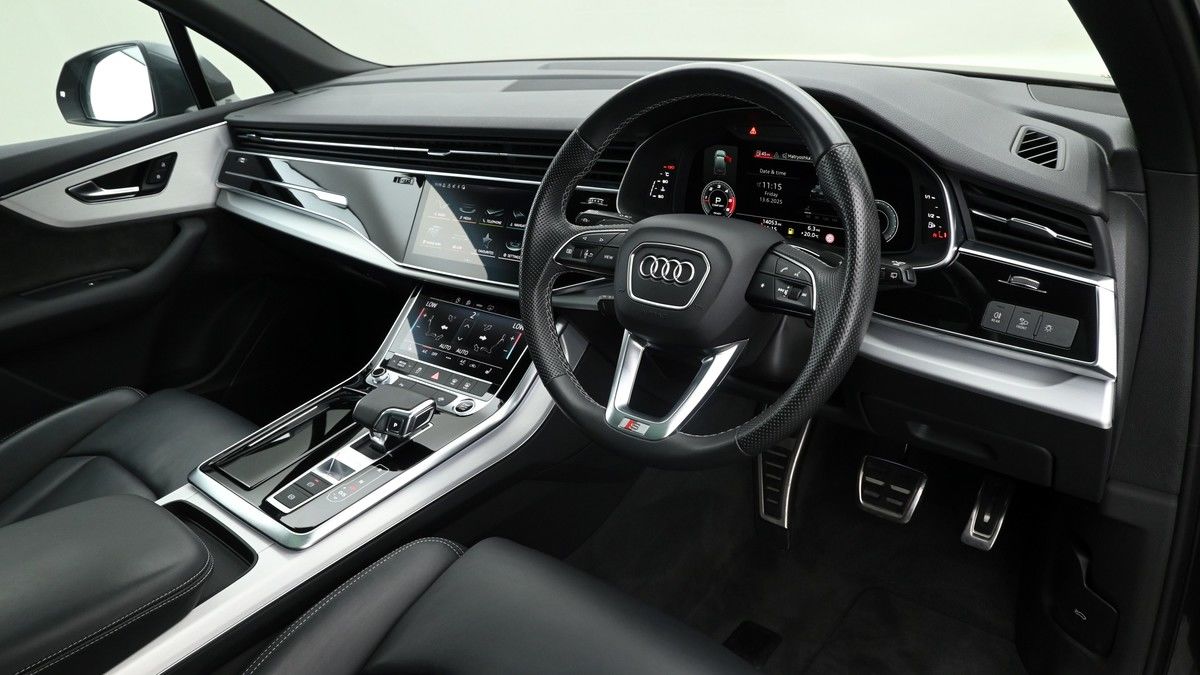 Audi Q7 Image 3