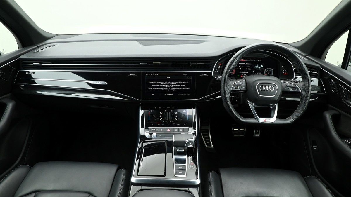 Audi Q7 Image 14