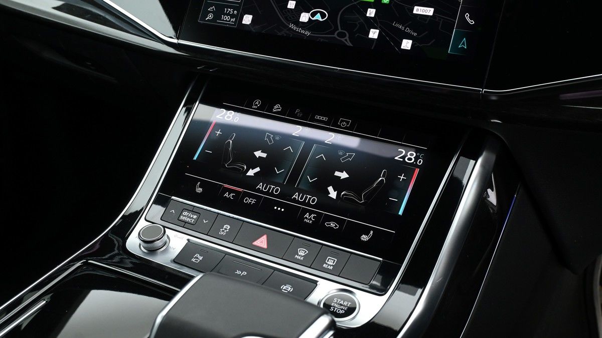 Audi Q7 Image 11