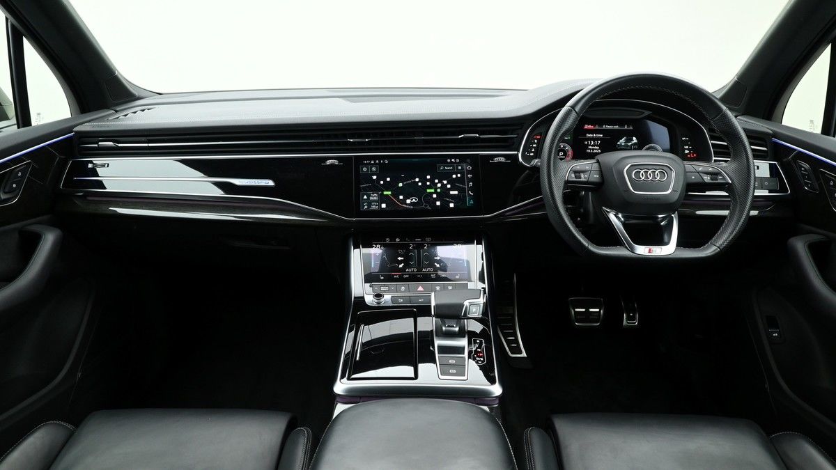 Audi Q7 Image 13