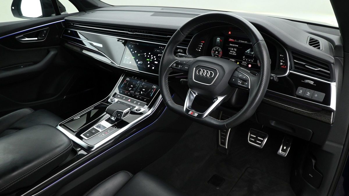 Audi Q7 Image 2