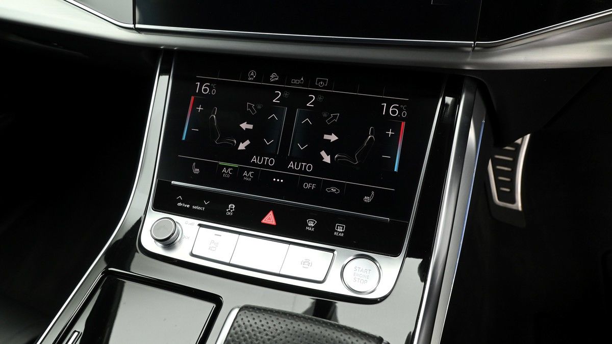 Audi Q7 Image 12