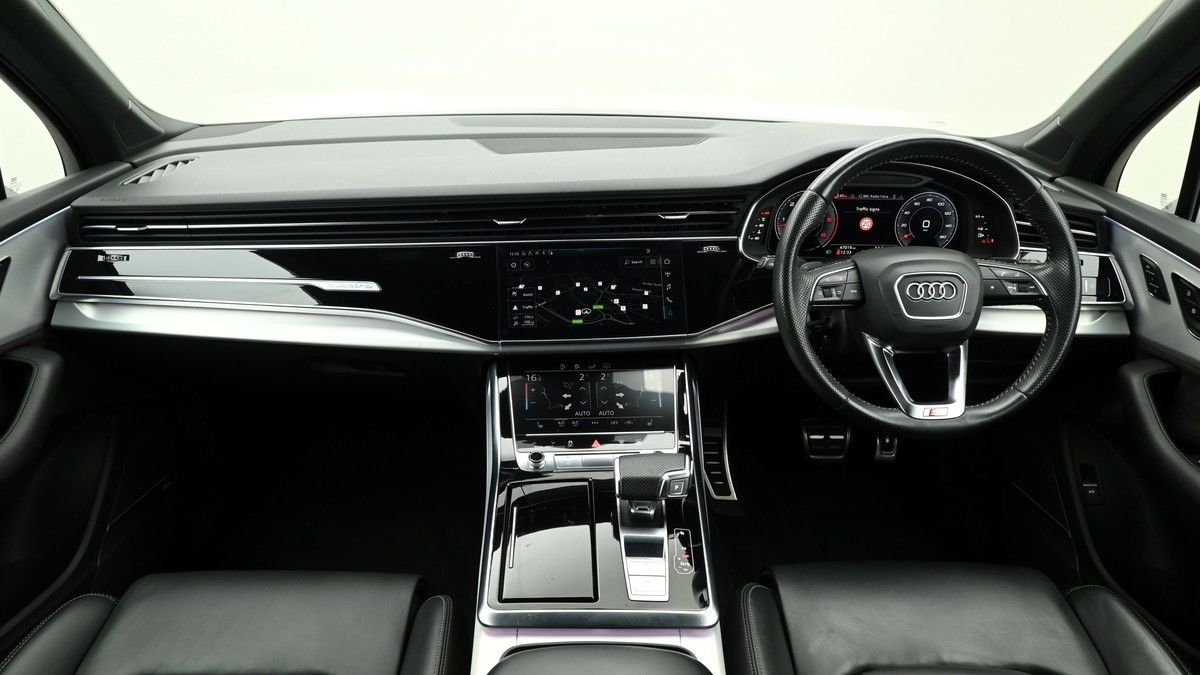 Audi Q7 Image 14