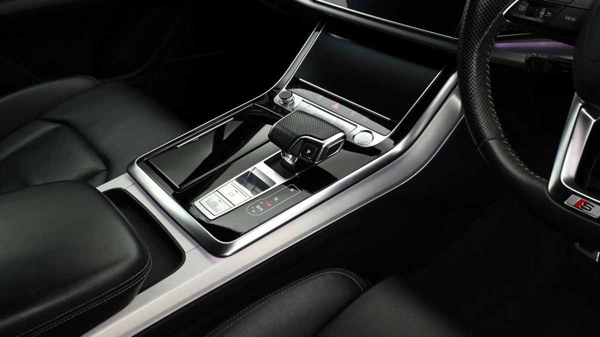 Audi Q7 Image 2