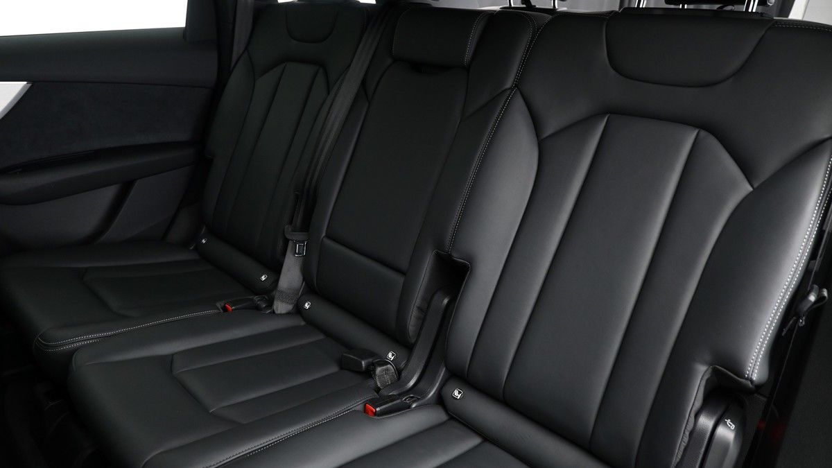 Audi Q7 Image 5