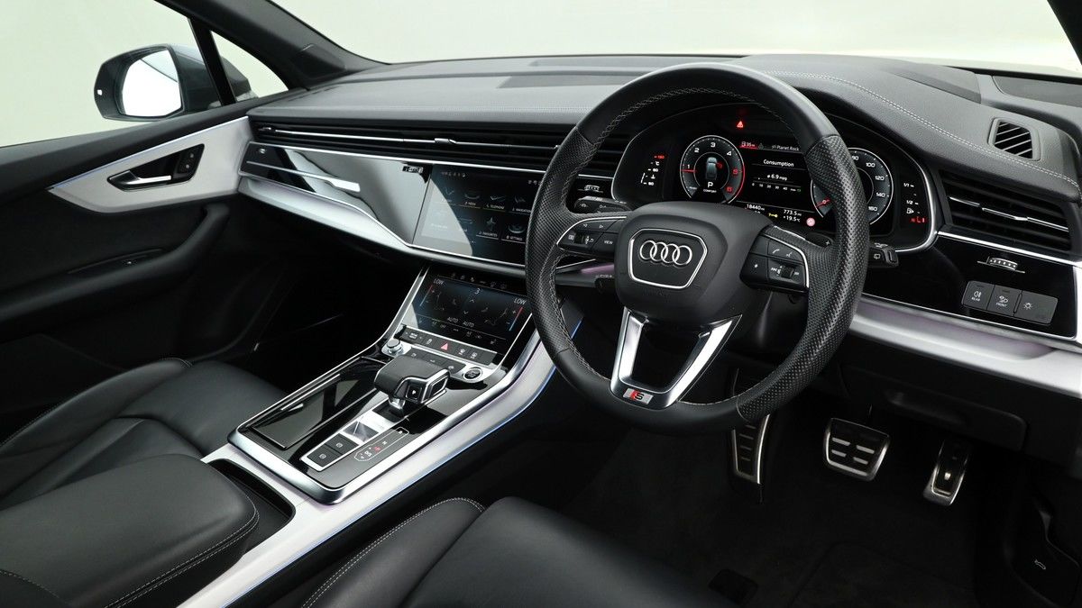 Audi Q7 Image 3