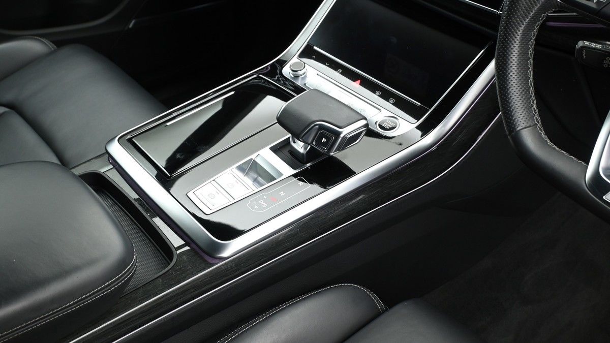 Audi Q8 Image 2