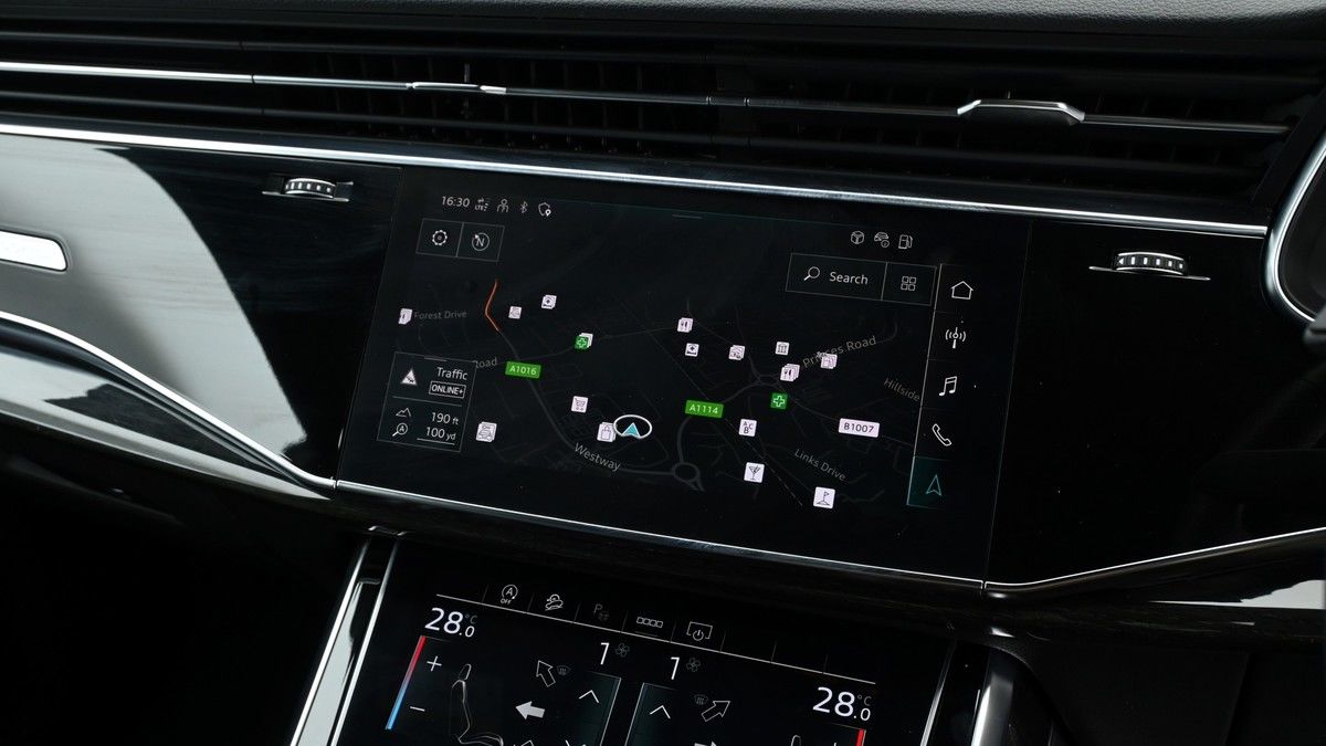 Audi Q8 Image 10