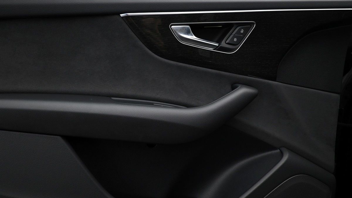 Audi Q8 Image 12