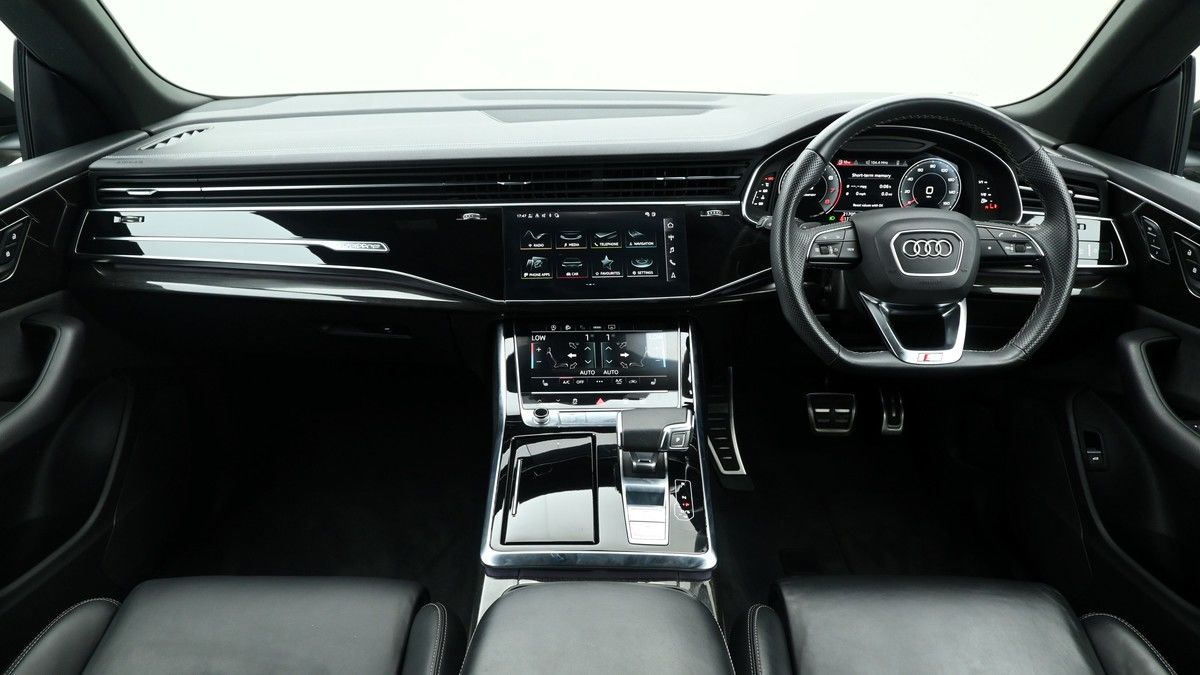 Audi Q8 Image 14