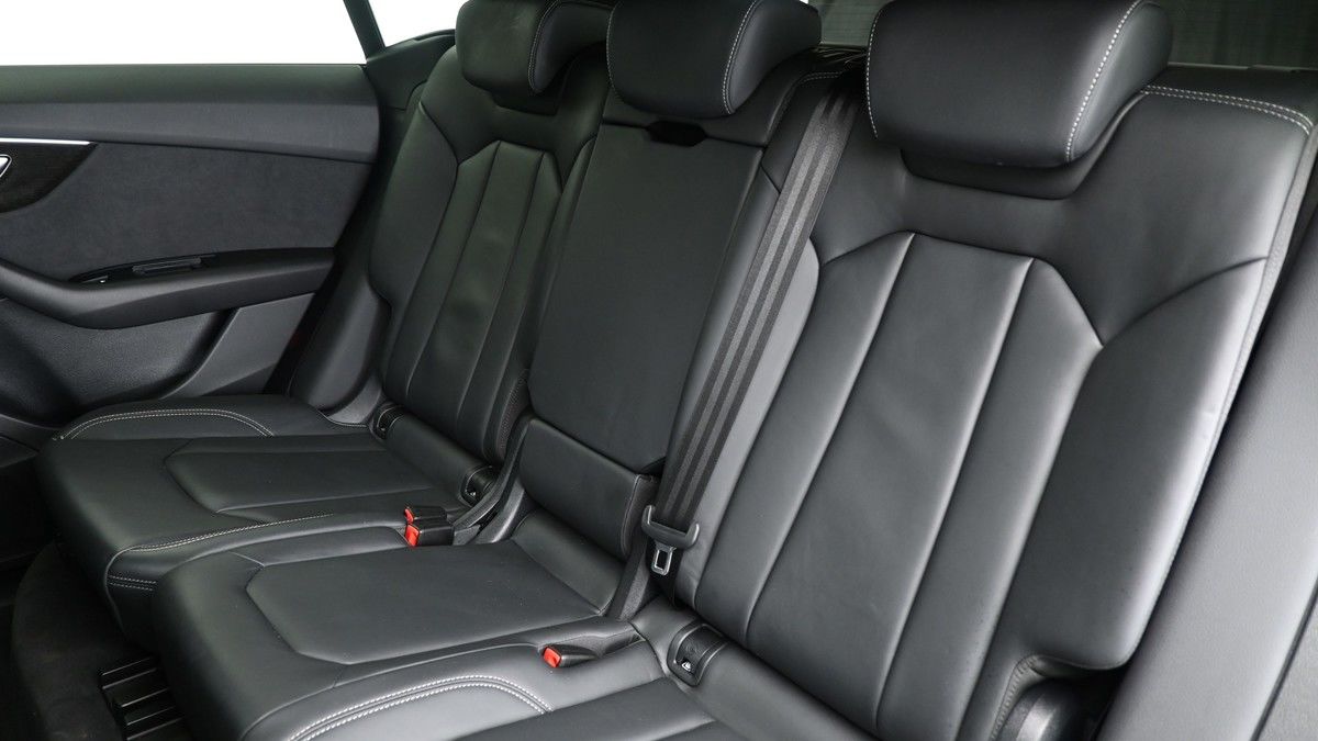 Audi Q8 Image 5