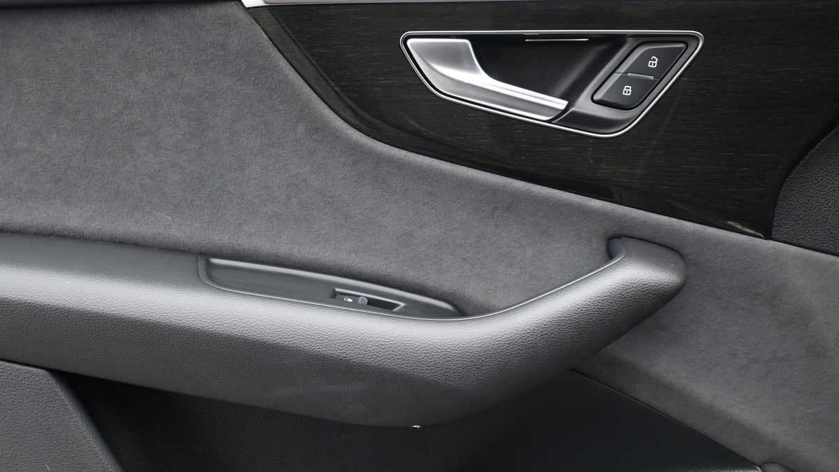 Audi Q8 Image 13
