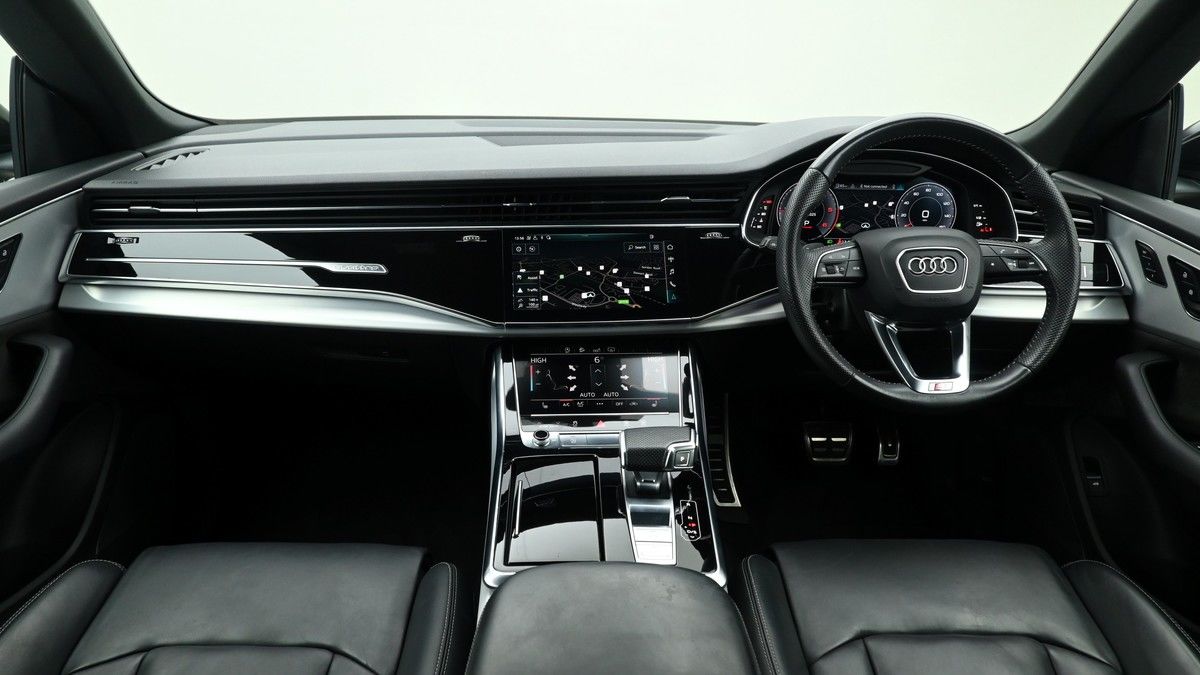 Audi Q8 Image 14