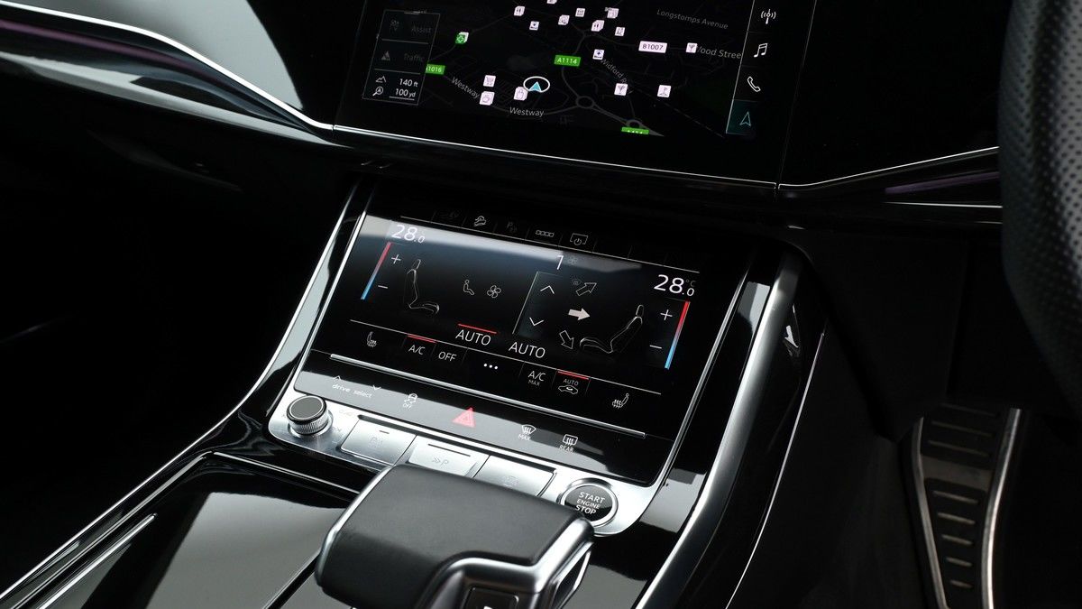 Audi Q8 Image 11