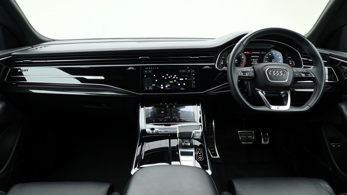 Audi Q8 Image 13