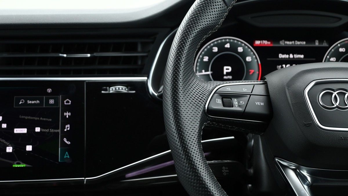 Audi Q8 Image 14