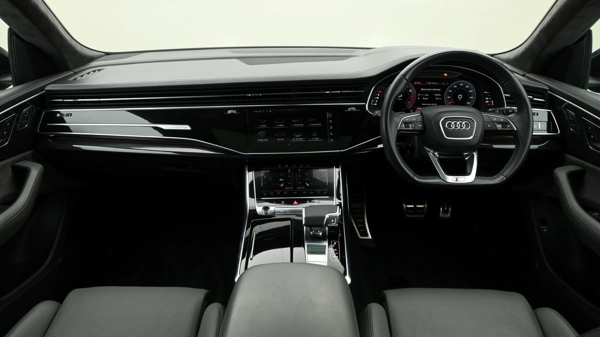 Audi Q8 Image 14