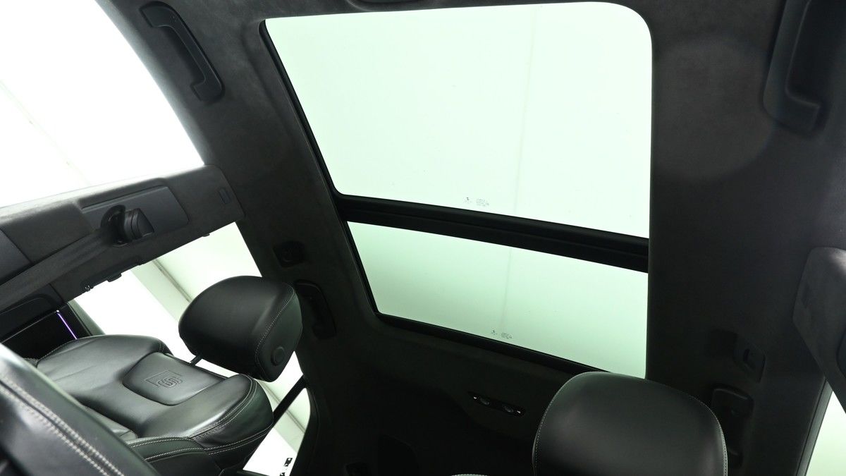 Audi Q8 Image 2