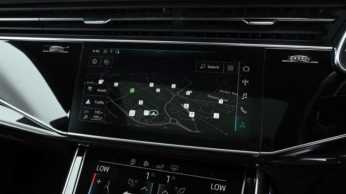 Audi Q8 Image 11