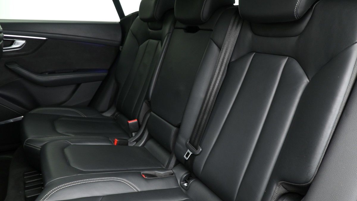 Audi Q8 Image 5