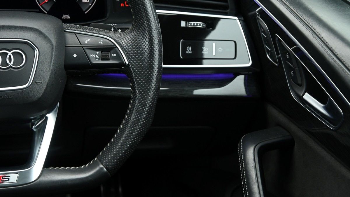 Audi Q8 Image 16