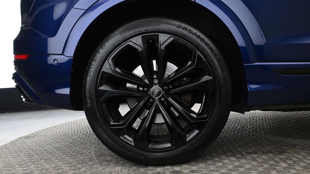 Audi Q8 Image 9