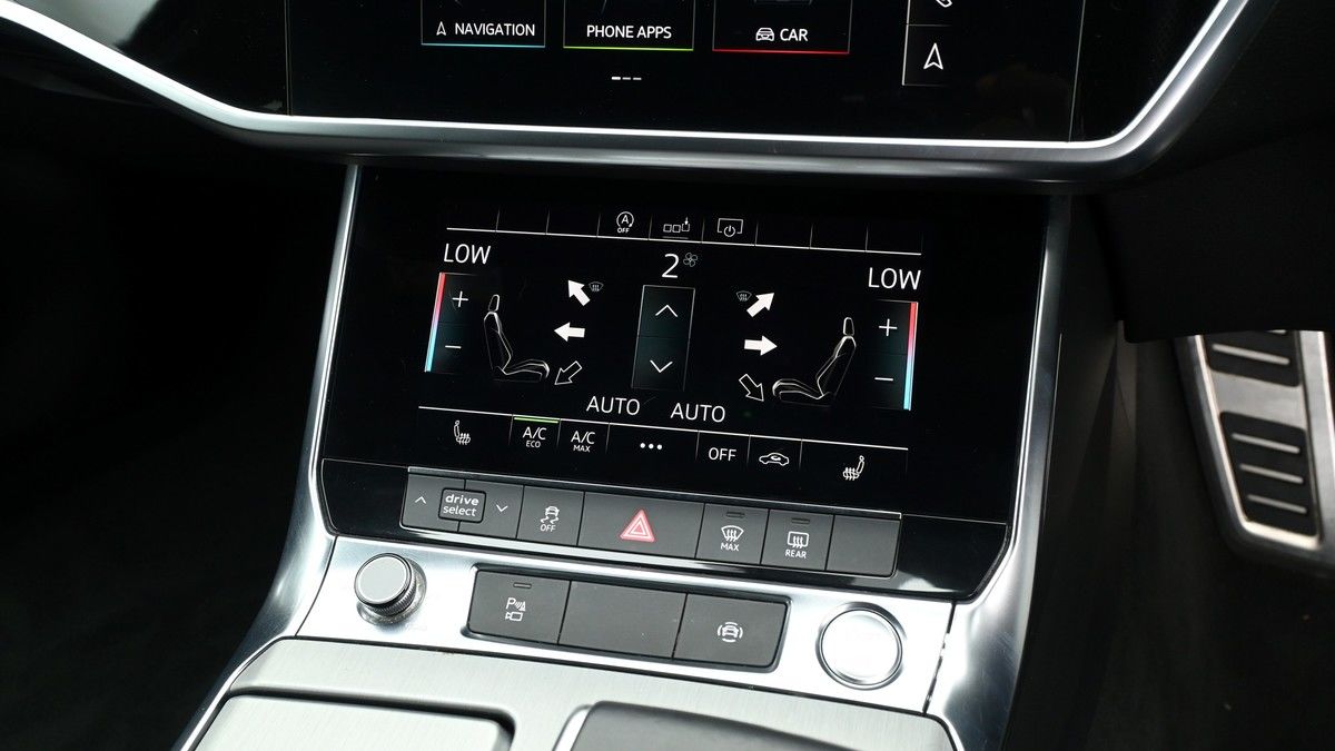 Audi A6 Avant Image 12
