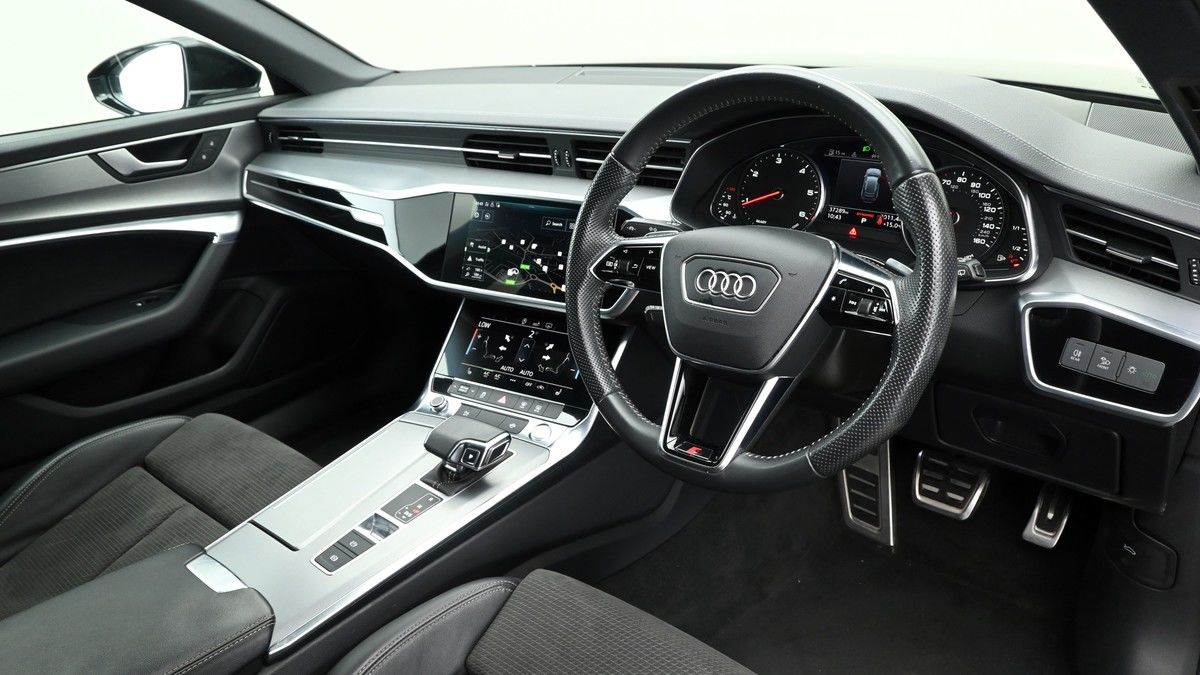 Audi A6 Avant Image 3