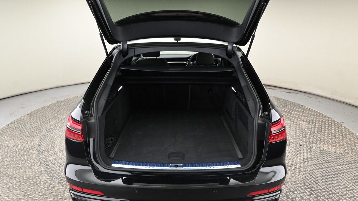 Audi A6 Avant Image 9