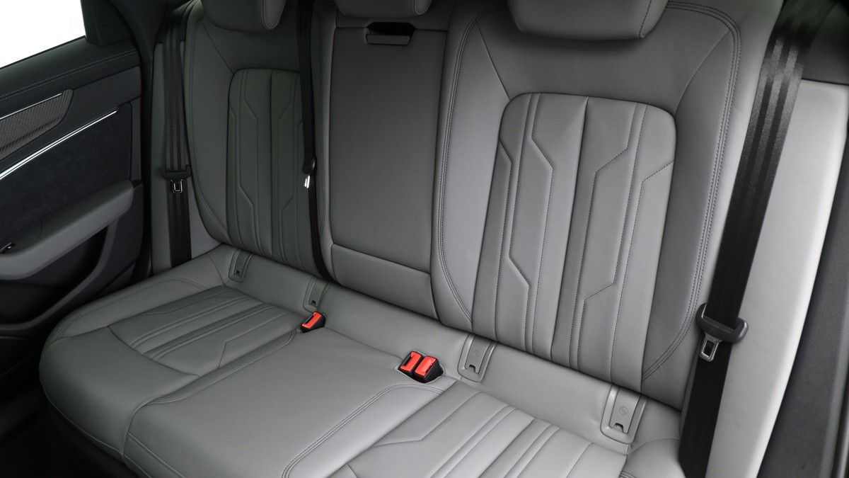 Audi A6 Avant Image 4