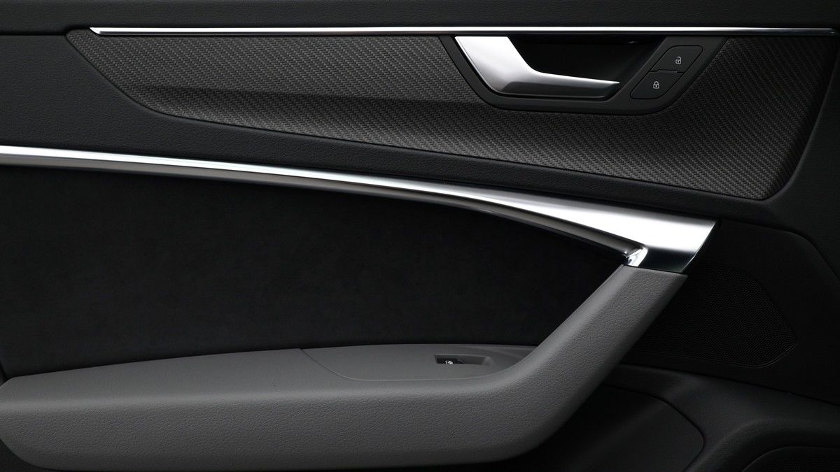 Audi A6 Avant Image 12