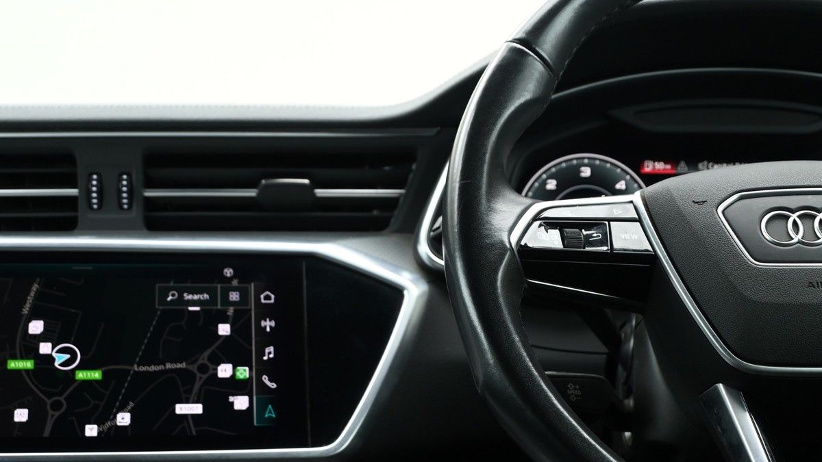 Audi A6 Allroad Image 14