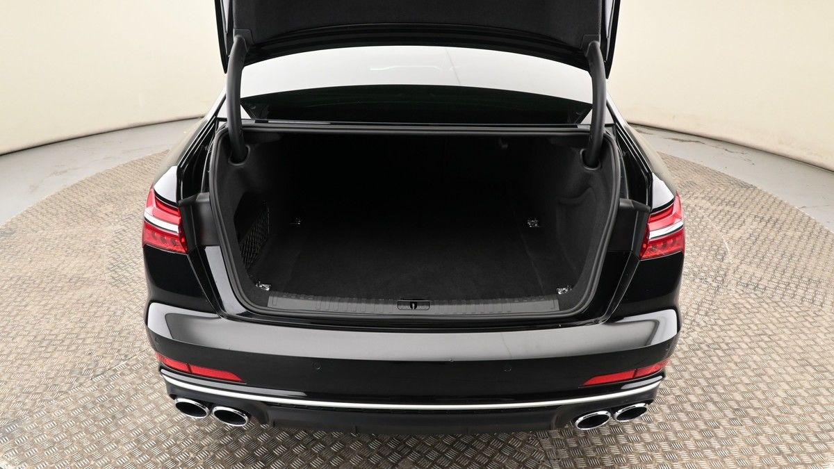 Audi S6 Saloon Image 9
