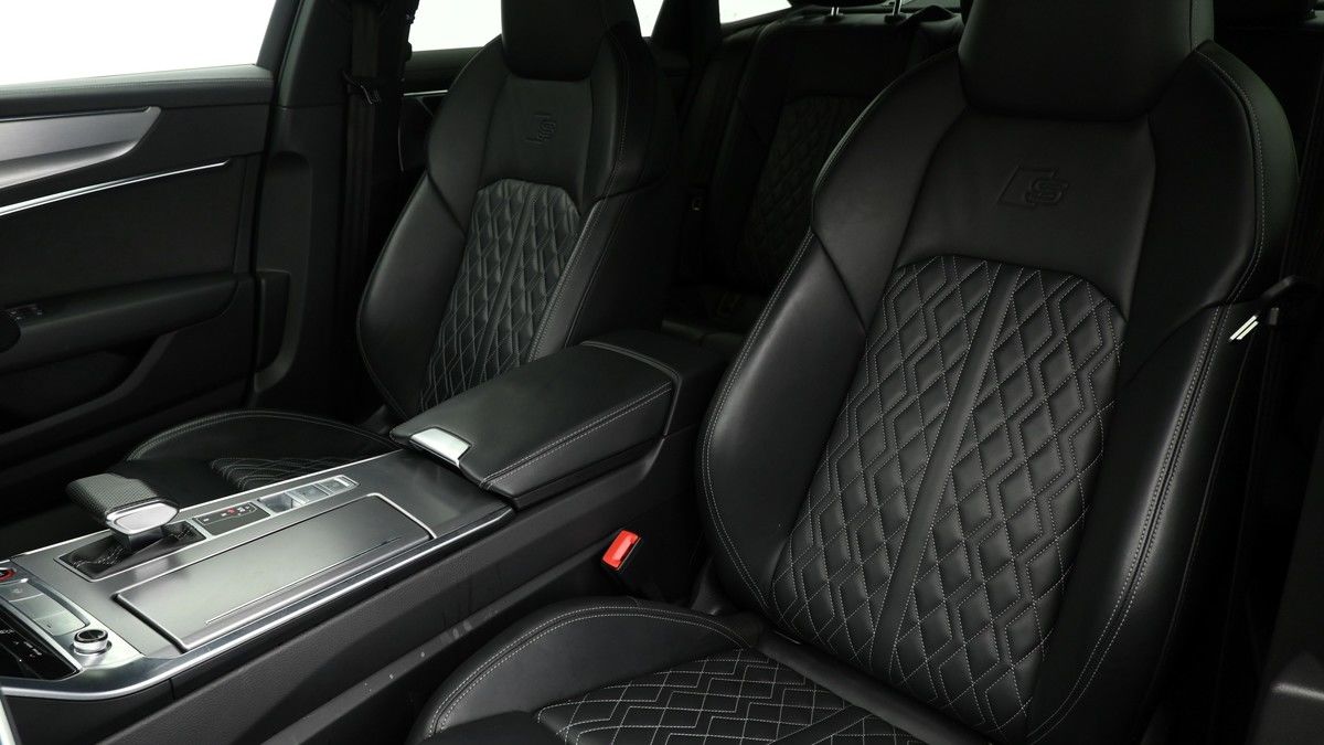 Audi S6 Saloon Image 3