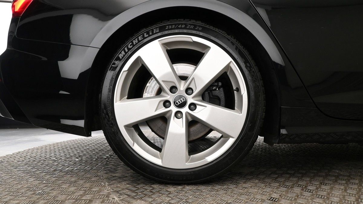 Audi S6 Saloon Image 8