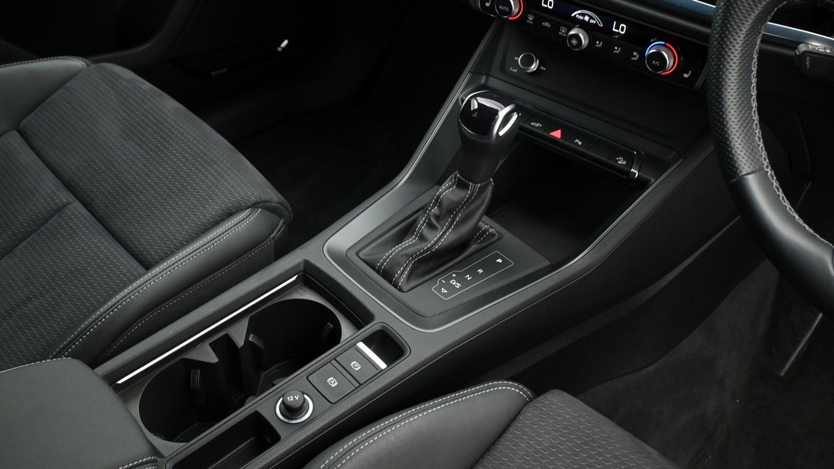 Audi Q3 Image 2