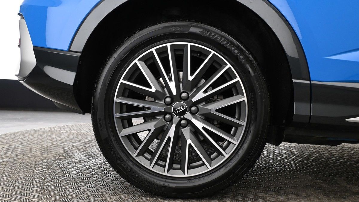 Audi Q3 Image 9