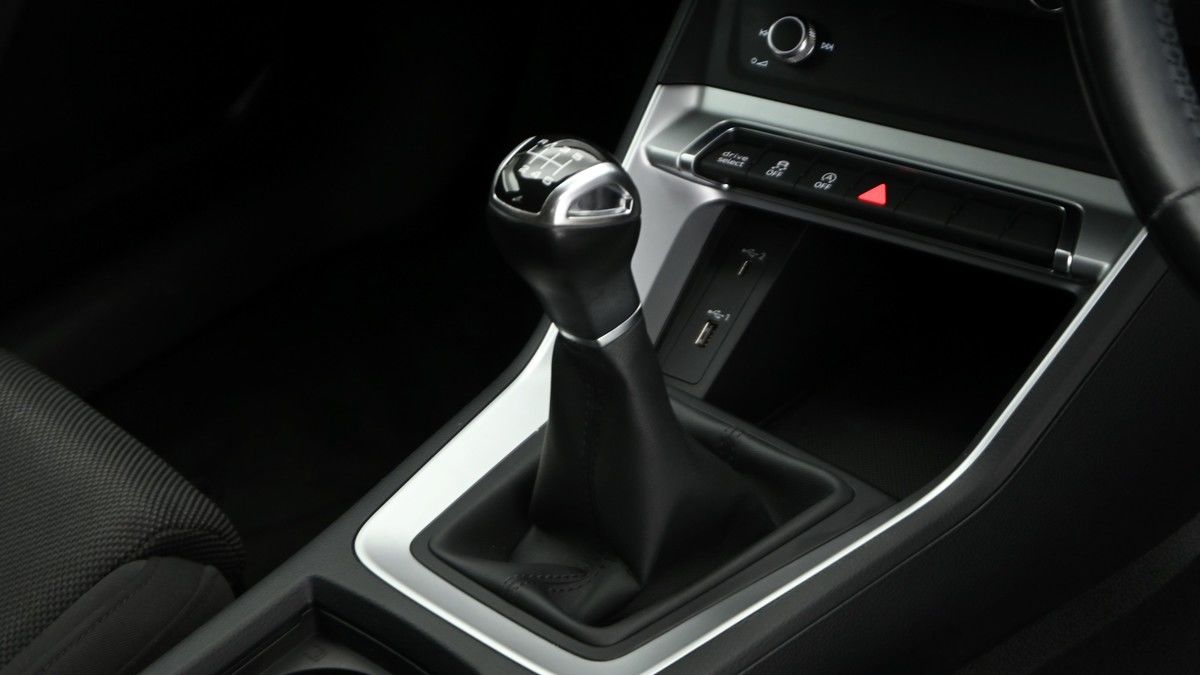 Audi Q3 Image 2